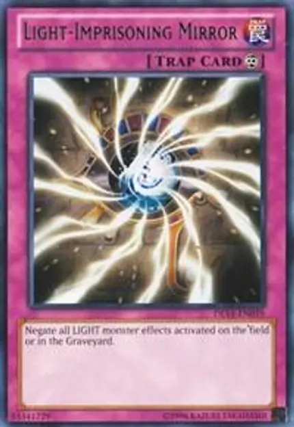 Light-Imprisoning Mirror (Green)