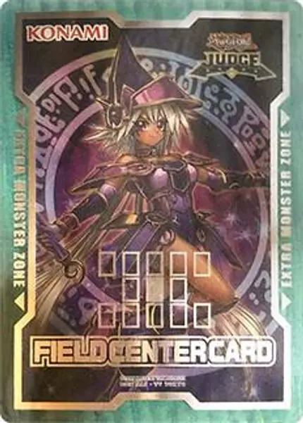 Official Judge Field Center Token: Apprentice Illusion Magician